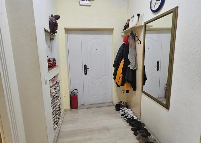 旅馆 The Traveling Theater 贝尔格莱德